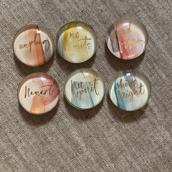FRINGE GLASS MAGNETS SET OF 6 Multicolor no limits good vibes namaste - Picture 2 of 5